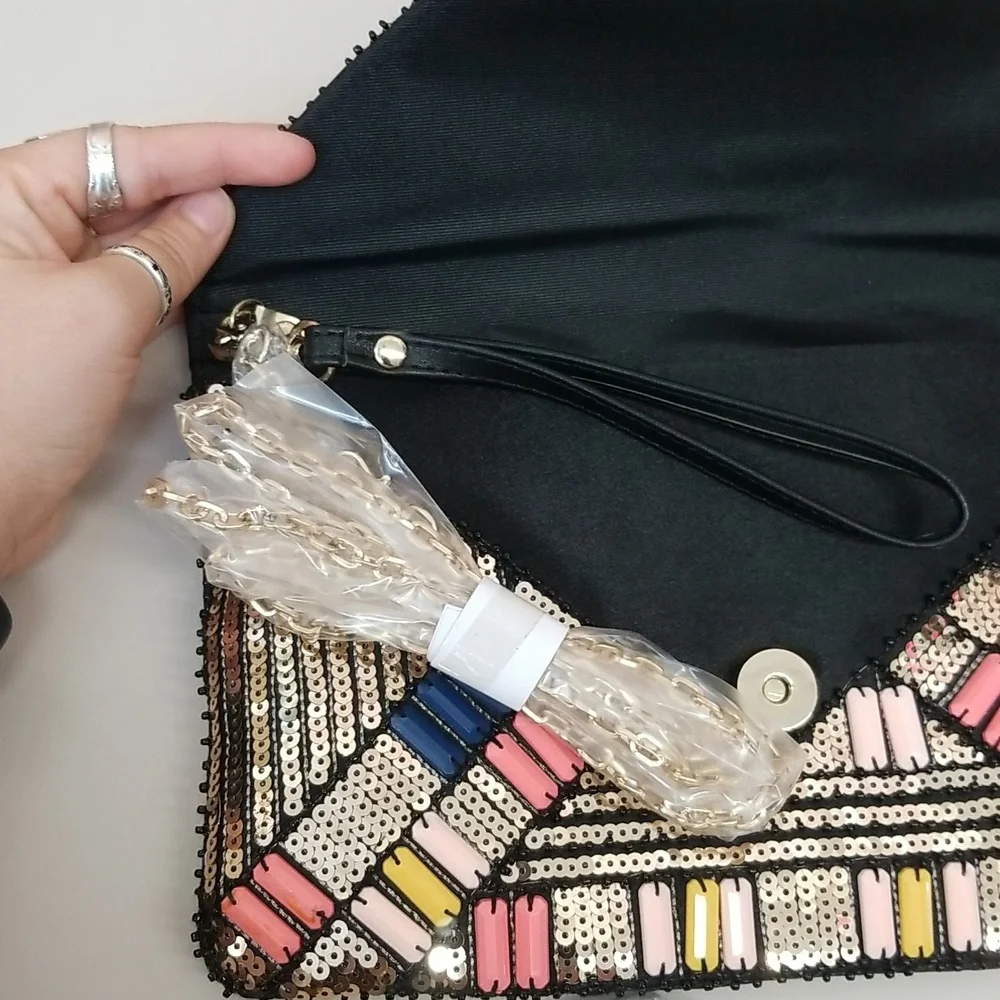 NWT Urban Expression clutch - Picture 5 of 6